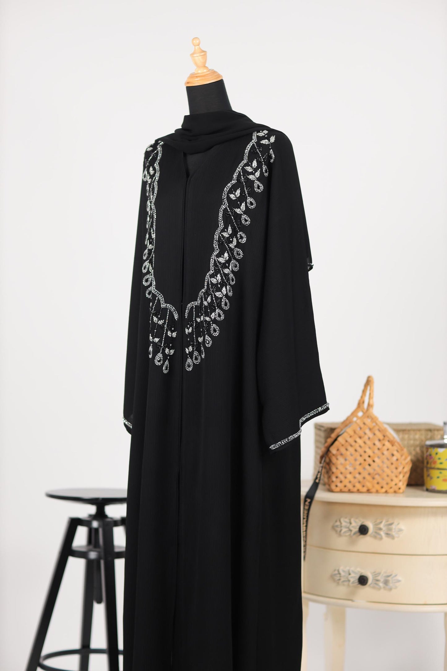 ZEYNA ABAYA BLACK