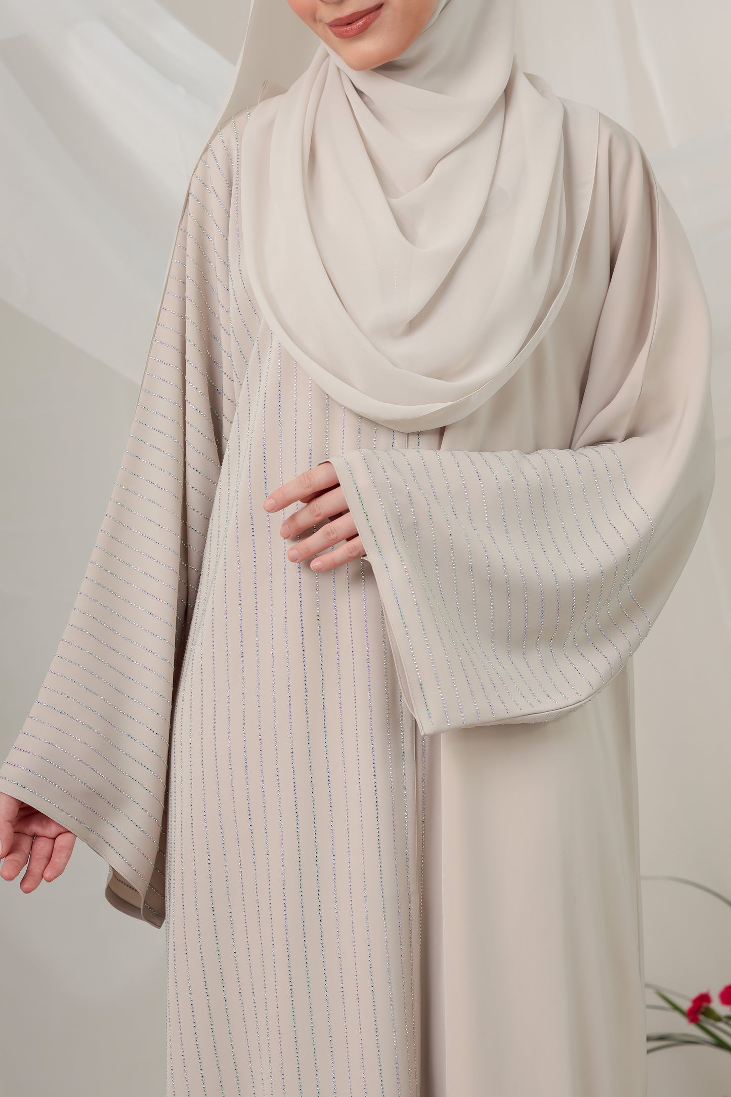 RHEA ABAYA EGGSHELL