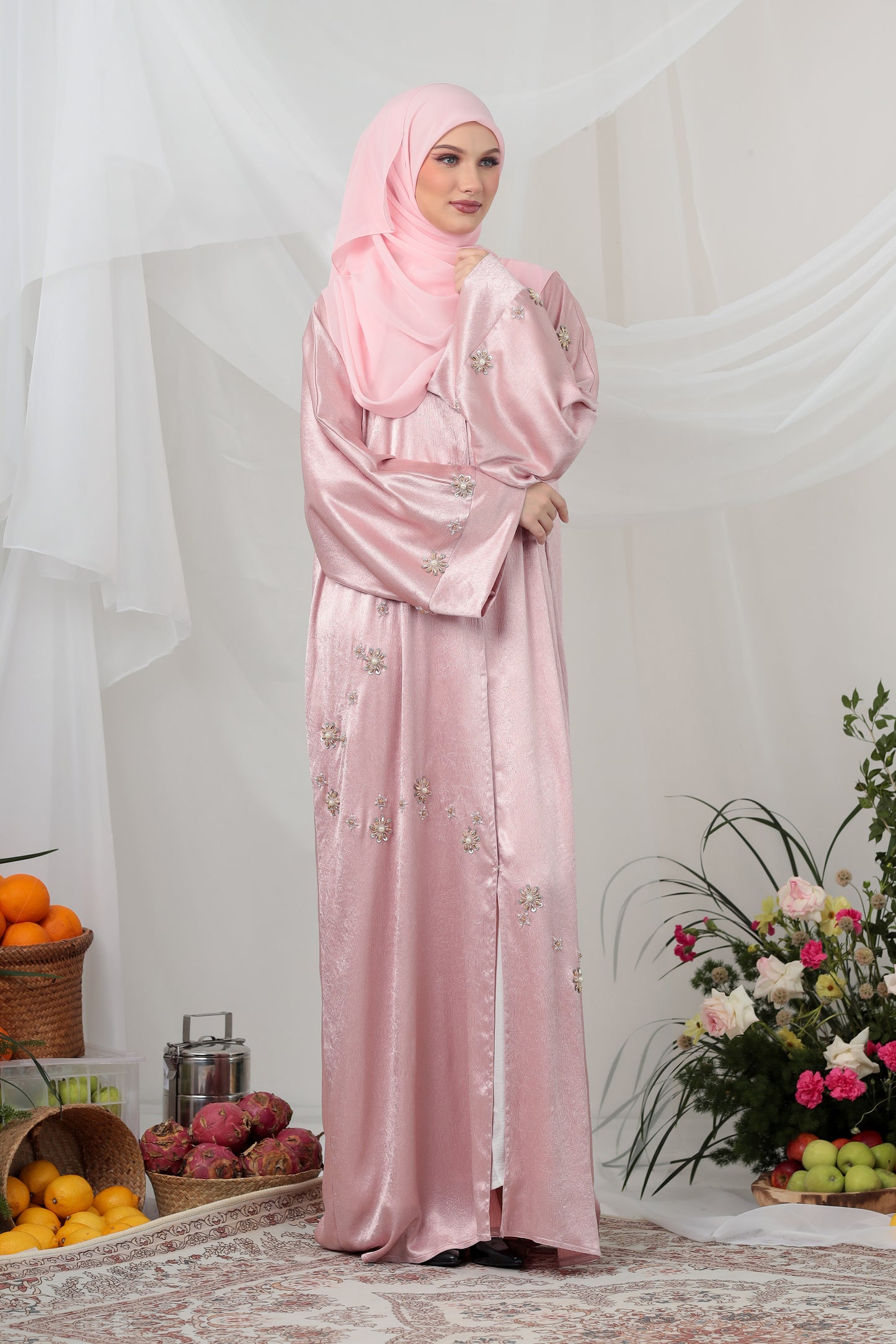 ARALYN ABAYA PINK