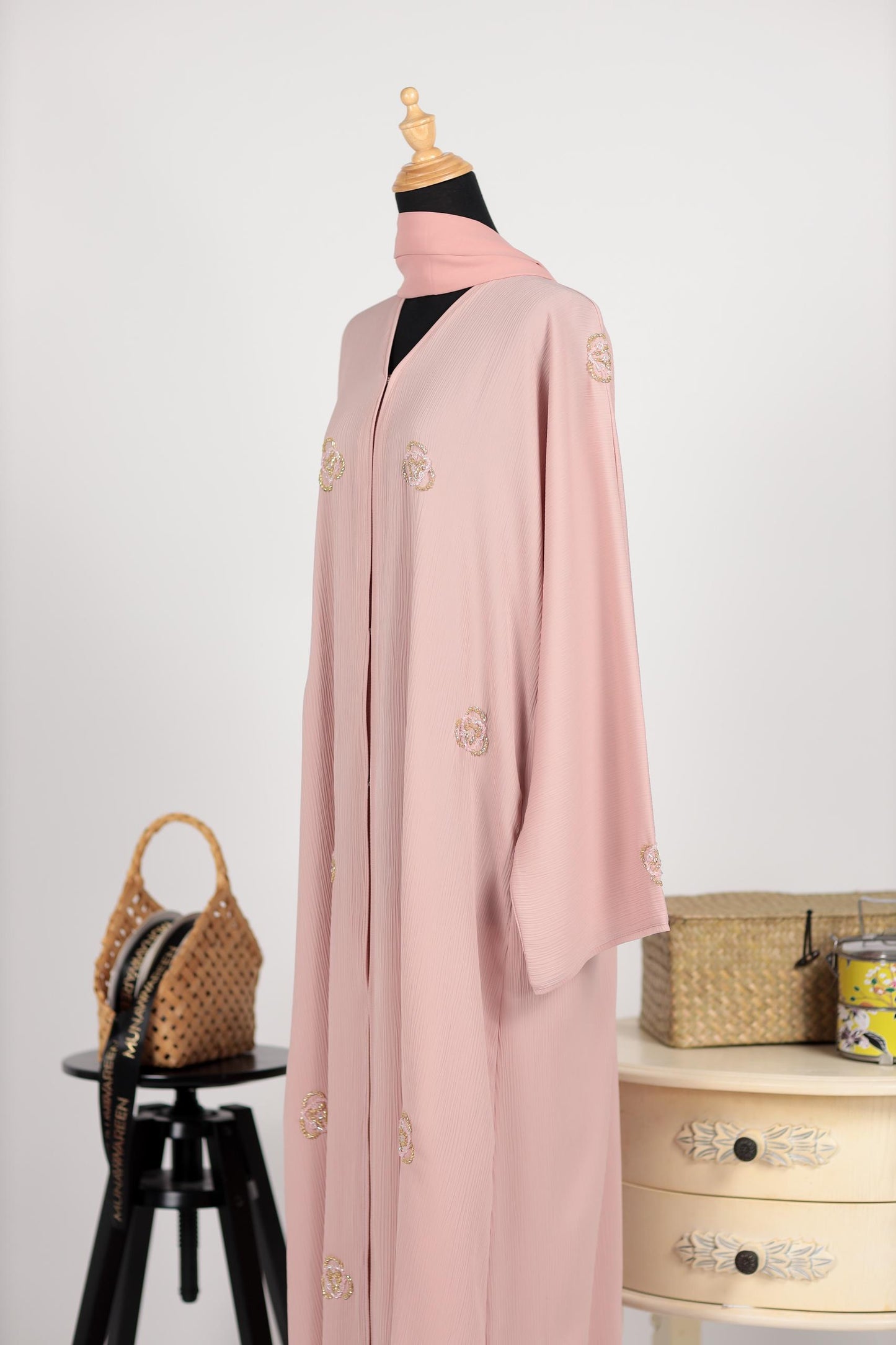 FELORA ABAYA PINK