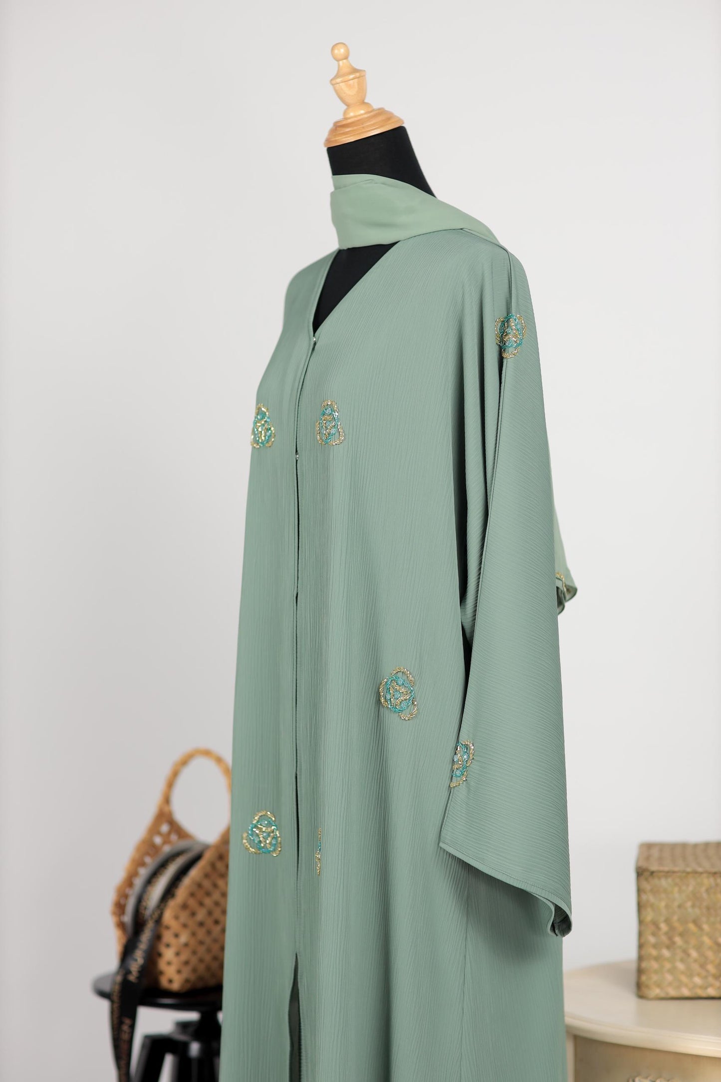 FELORA ABAYA LIGHT GREEN