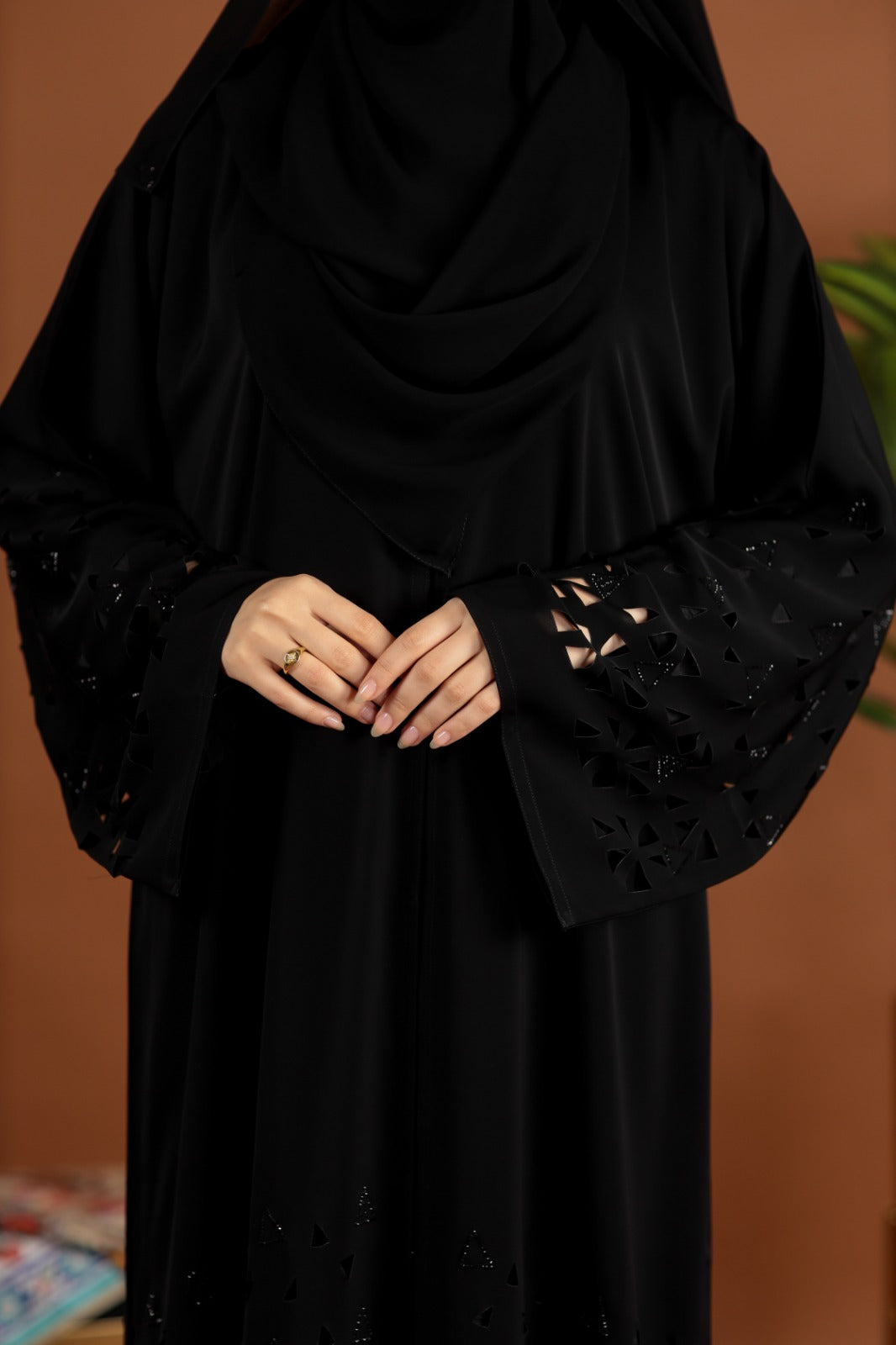 AMEENA ABAYA BLACK