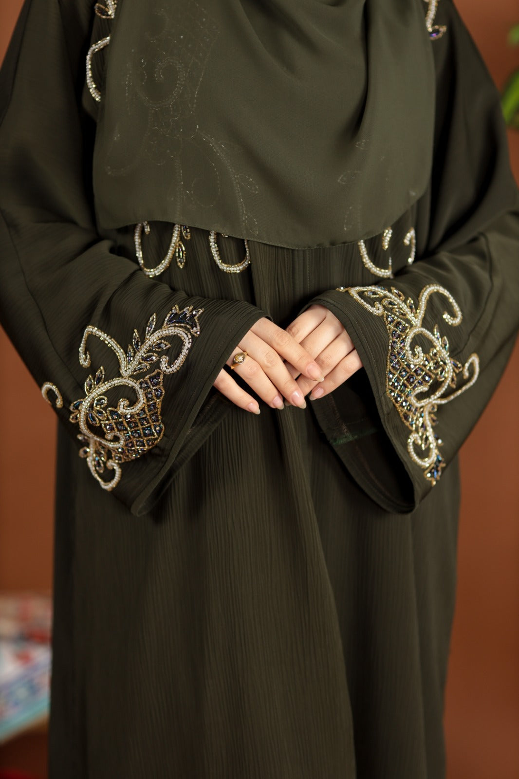 LILY ABAYA DARK OLIVE